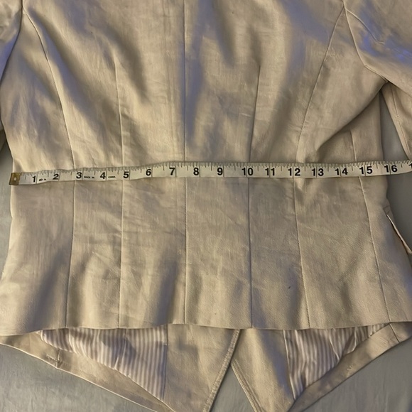 Forever21 - Cream Blazer - Picture 9 of 9